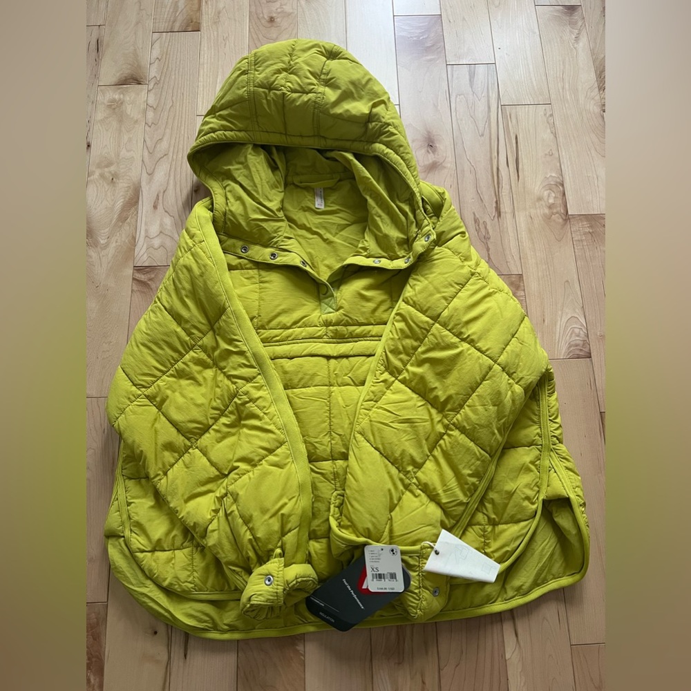 BNWT Free People Pippa packable puffer pullover